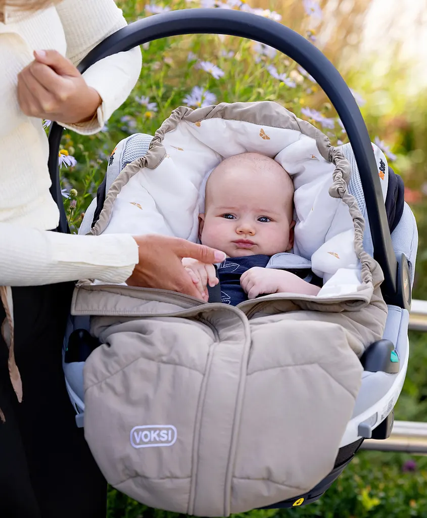 Voksi Move Light Baby Fußsack dark sand Babyschale