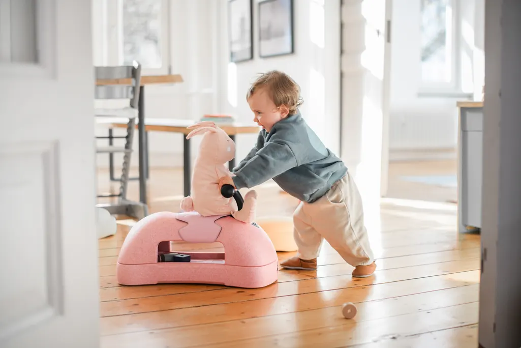 Scoot and Ride My First rose Lifestyle schieben