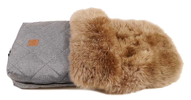 Kaiser Lammfellfußsack Nelly anthrazit - Cappuchino Seite
