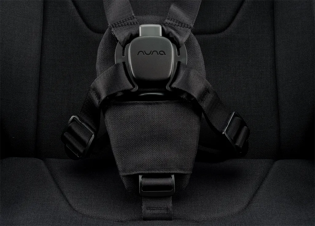 Nuna TRVL urbn schwarz Buggy Gurtsystem