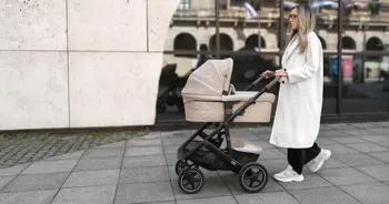 joie-signature-vinca-kinderwagen-lifestyle