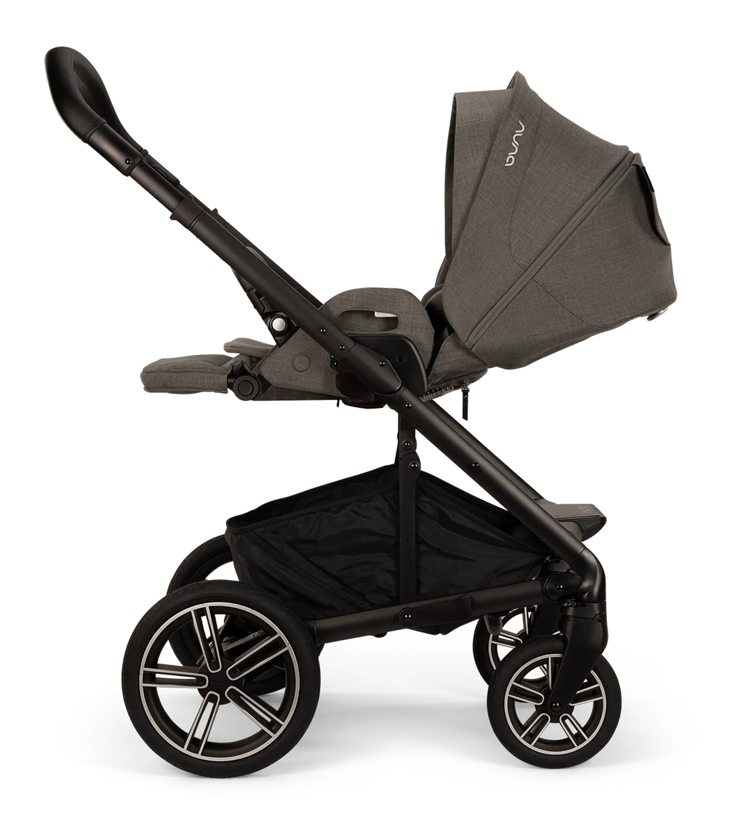 Nuna Mixx Next Kinderwagen mit Liegeposition