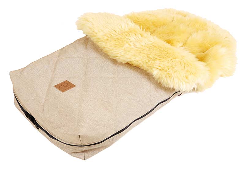 Kaiser Lammfellfußsack Nelly sand - Medizin seitlich