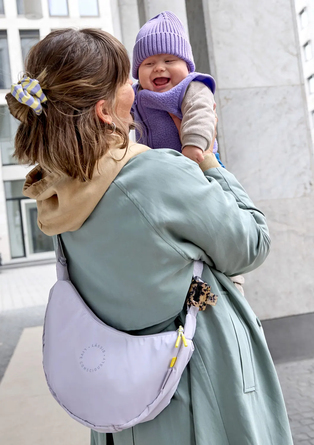 Lässig Umhängetasche Stretch Up Bum Bag lilac Lifestyle