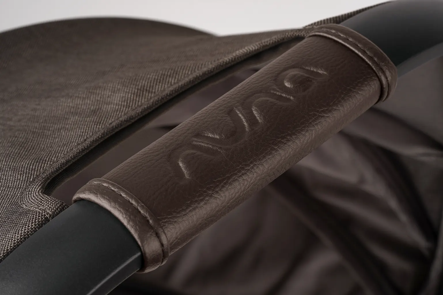 Nuna-Demi next Babywanne braun Tragegriff