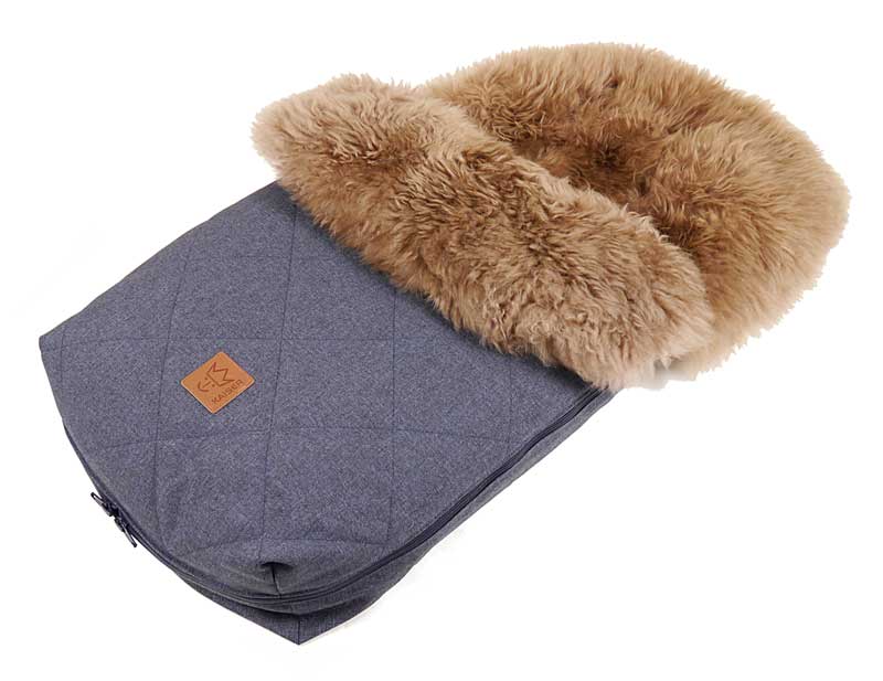 Kaiser Lammfellfußsack Nelly blau - Cappuchino seitlich