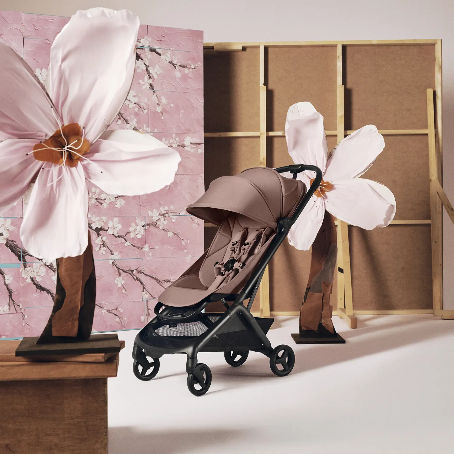 bugaboo butterfly2 dusty pink lifestyle