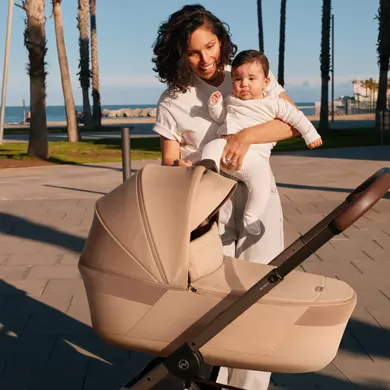 cybex balios s lux buggy mit wanne lifestyle seite