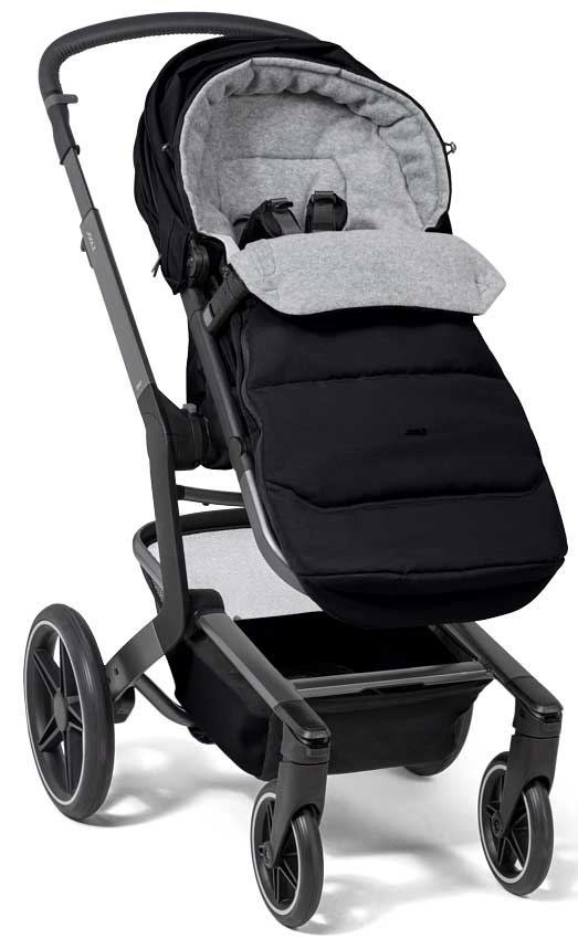 Joolz Fußsack space black im Kinderwagen