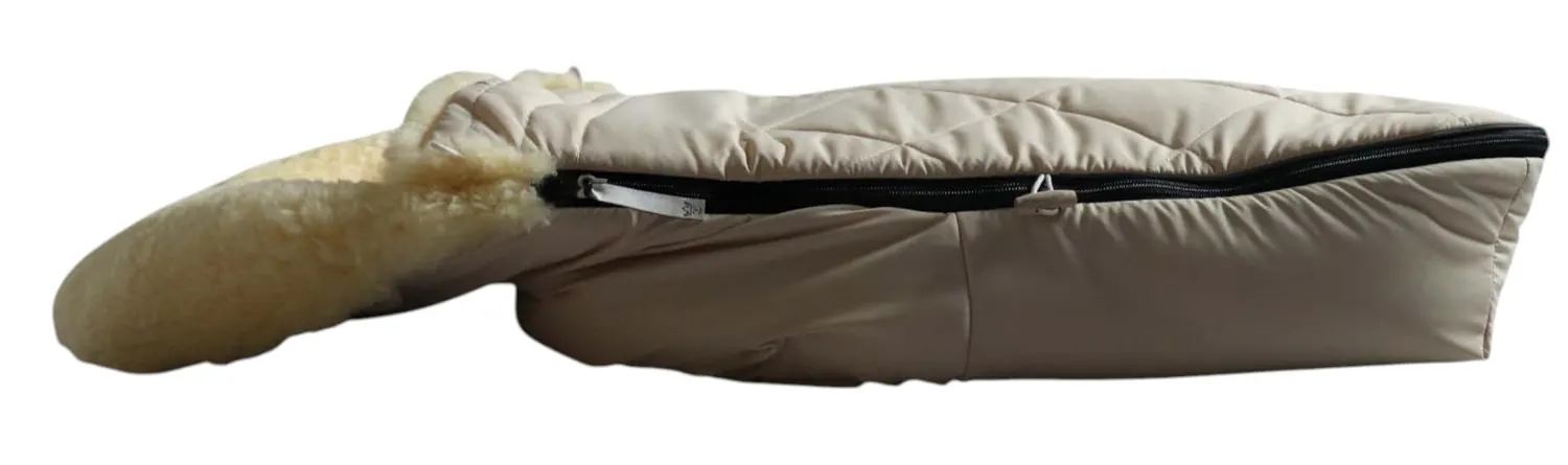 Kaiser footmuff classic cream side