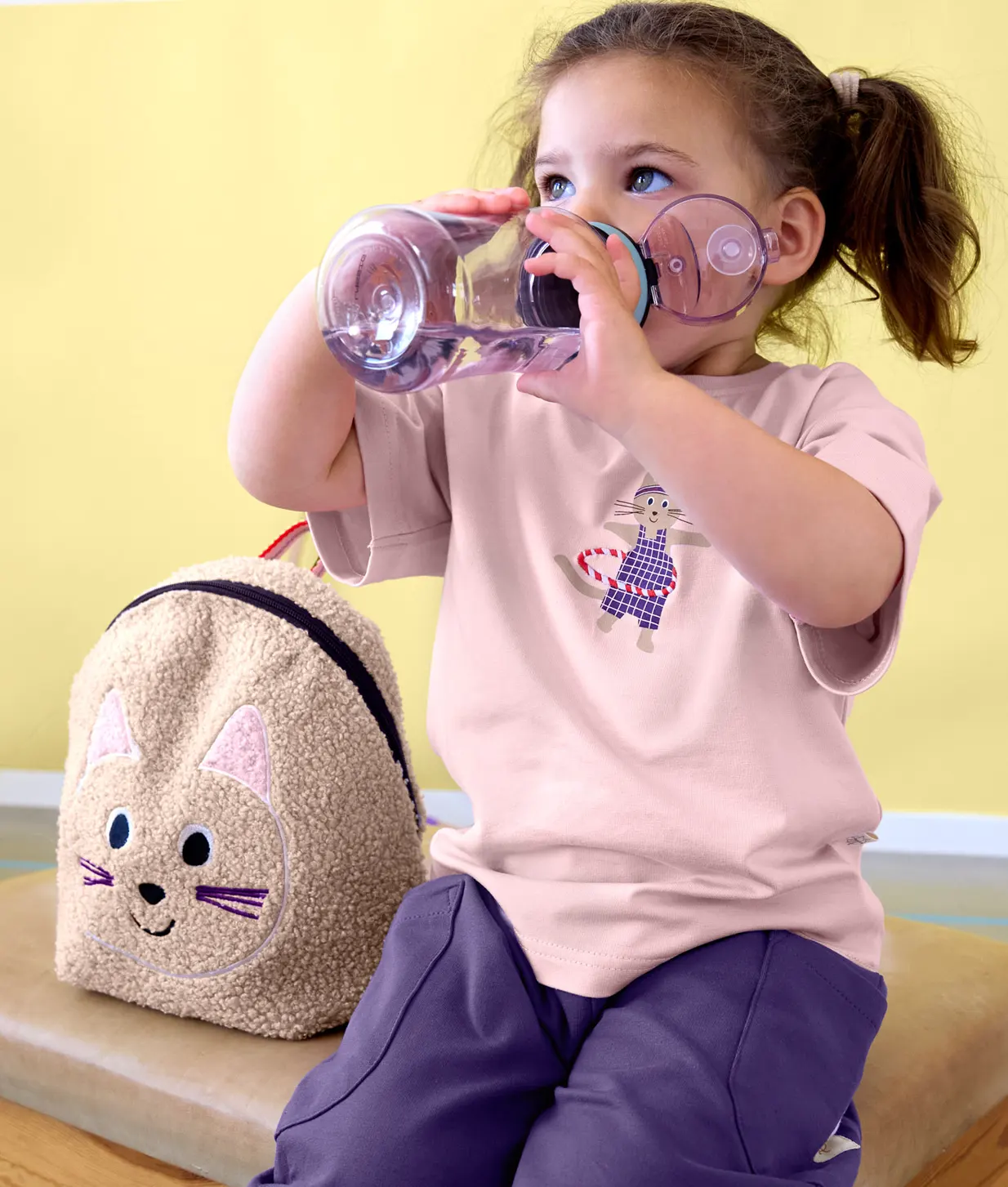 Lässig Kindergartenrucksack Tiny Team Katze lifestyle