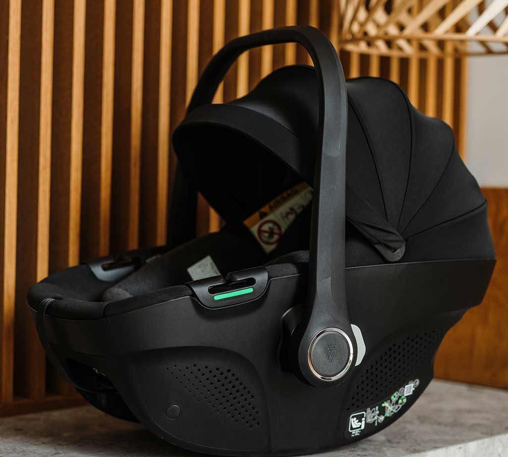 venicci tiago baby seat black lifestyle