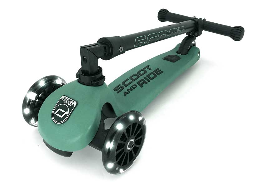 Scoot and Ride Highwaykick 3 LED Forest