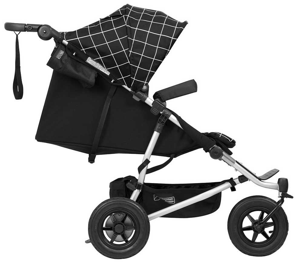 mountain-buggy-duet-liegeflaeche Mountain Buggy Zwillingskinderwagen Duet Seite kariert