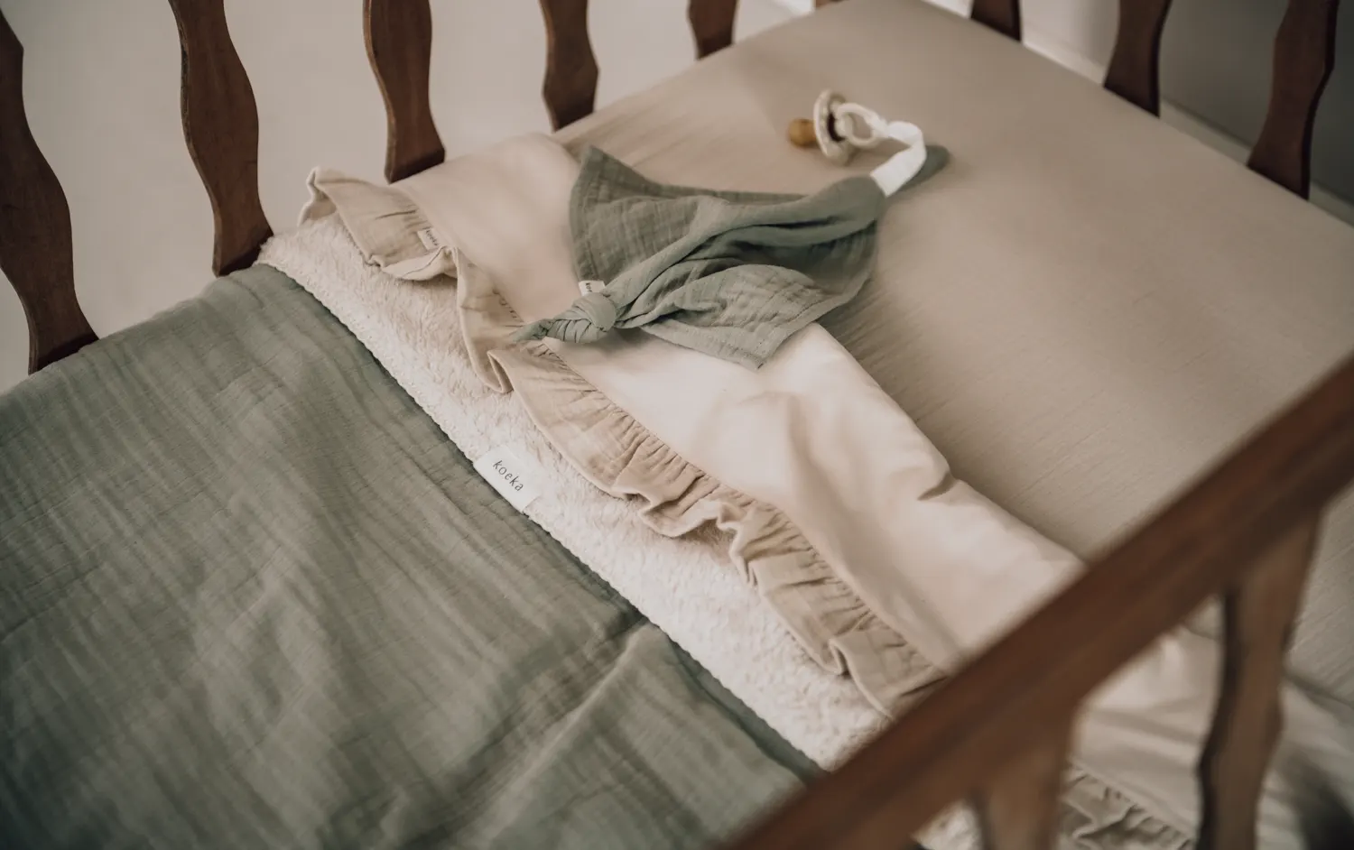 Koeka Wiegendecke Faro Sage lifestyle  Bett